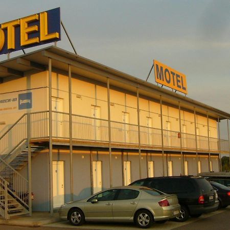 Tour-Motel Wilfersdorf  Eksteriør bilde