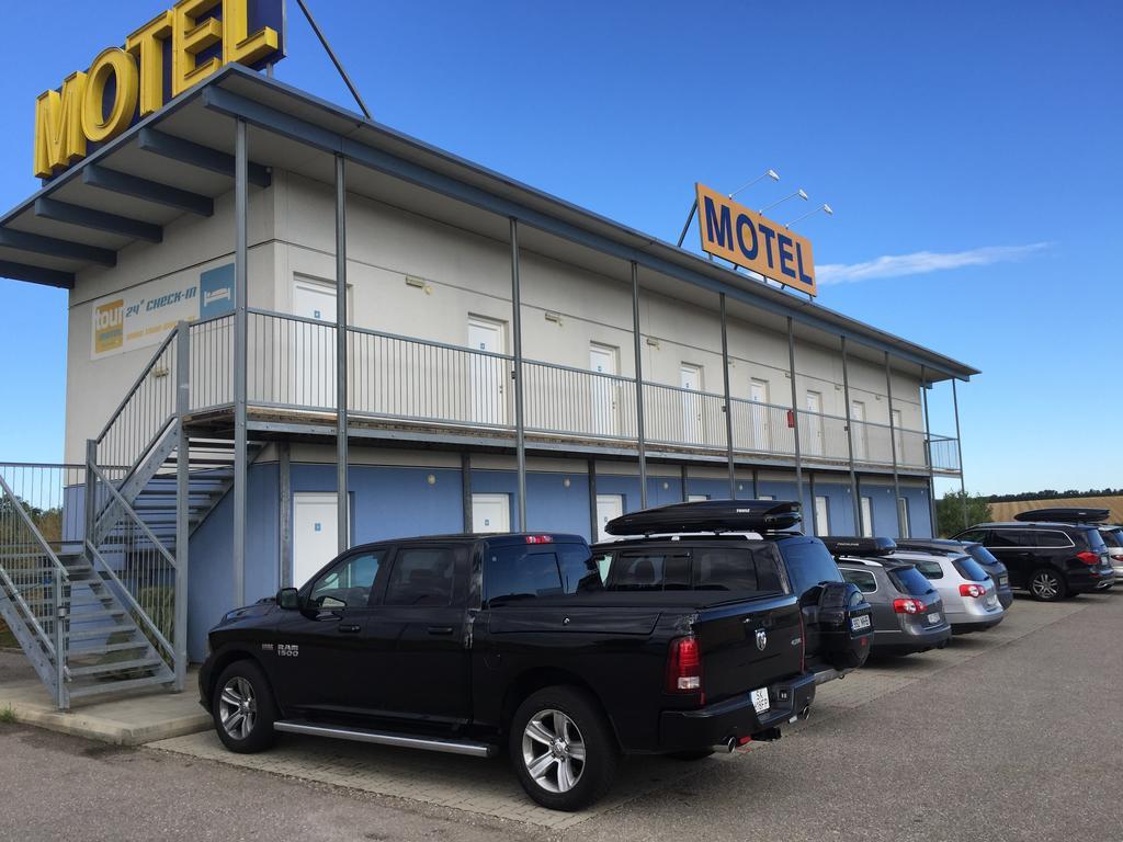 Tour-Motel Wilfersdorf  Eksteriør bilde